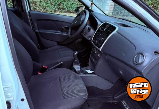 Autos - Renault Sandero 2017 Nafta 136000Km - En Venta