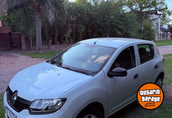 Autos - Renault Sandero 2017 Nafta 136000Km - En Venta