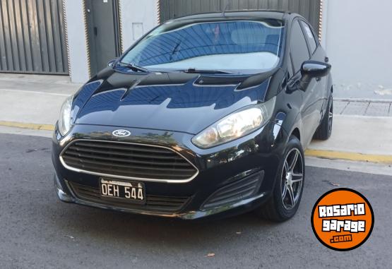 Autos - Ford Fiesta 2015 Nafta 123000Km - En Venta