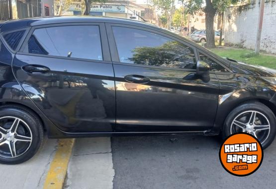Autos - Ford Fiesta 2015 Nafta 123000Km - En Venta