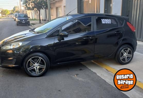 Autos - Ford Fiesta 2015 Nafta 123000Km - En Venta