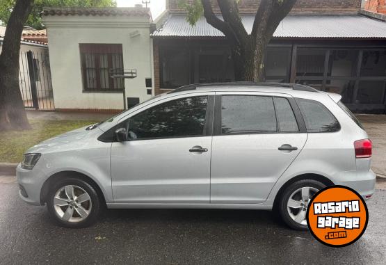 Autos - Volkswagen Suran 2019 GNC 113000Km - En Venta