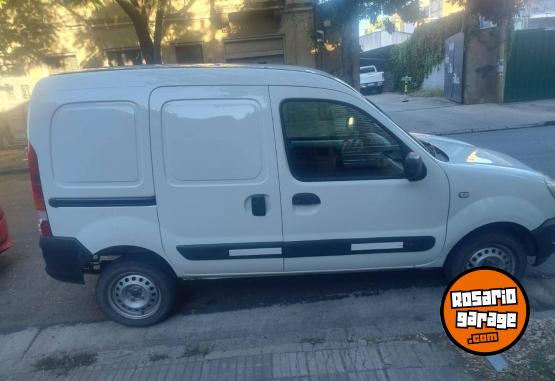 Utilitarios - Renault Kangoo 2014 Nafta 244000Km - En Venta
