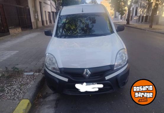 Utilitarios - Renault Kangoo 2014 Nafta 244000Km - En Venta