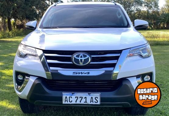 Camionetas - Toyota SW4 SRX 4x4 autom�ticas 7 2018 Diesel 140000Km - En Venta