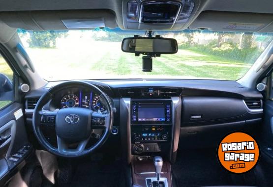 Camionetas - Toyota SW4 SRX 4x4 autom�ticas 7 2018 Diesel 140000Km - En Venta