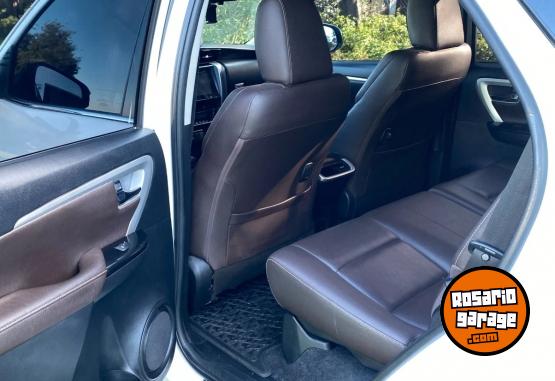 Camionetas - Toyota SW4 SRX 4x4 autom�ticas 7 2018 Diesel 140000Km - En Venta