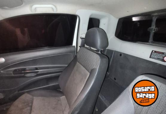 Camionetas - Volkswagen Saveiro 1.6 c/ex safety 2014 Nafta 209000Km - En Venta