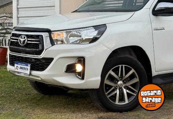 Camionetas - Toyota Hilux 2019 Diesel 128000Km - En Venta