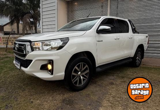 Camionetas - Toyota Hilux 2019 Diesel 128000Km - En Venta