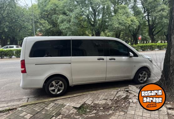 Utilitarios - Mercedes Benz Vito 111 2017 Diesel 250000Km - En Venta