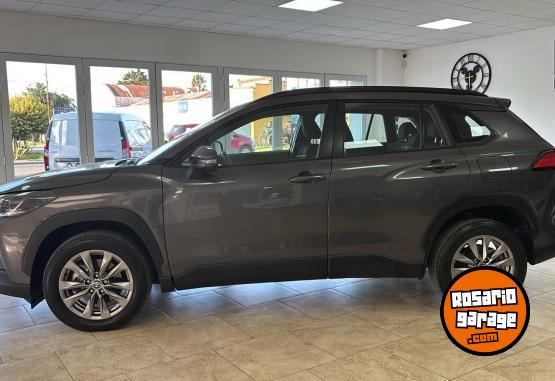 Autos - Toyota COROLLA CROSS 2022 Nafta 40009Km - En Venta