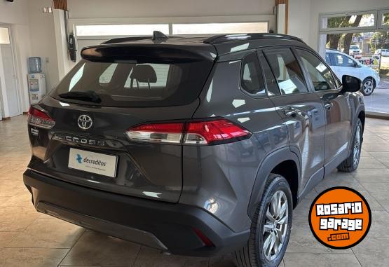 Autos - Toyota COROLLA CROSS 2022 Nafta 40009Km - En Venta