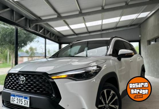 Autos - Toyota COROLLA CROSS 2022 Nafta 41000Km - En Venta