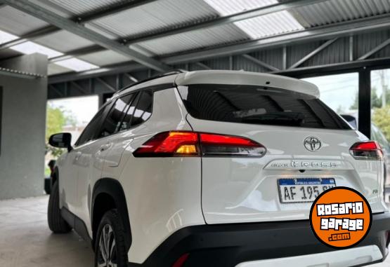 Autos - Toyota COROLLA CROSS 2022 Nafta 41000Km - En Venta