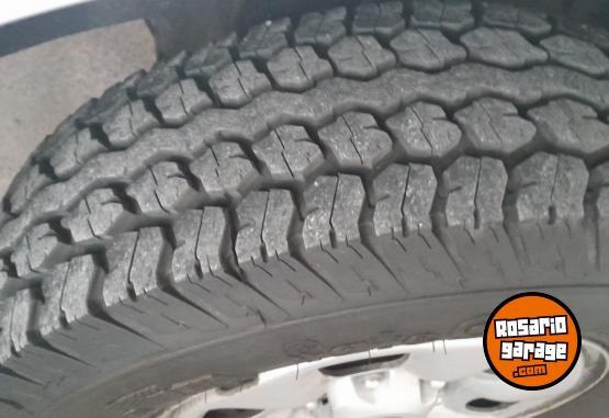 Camionetas - Toyota Hilux 4X4 2008 Diesel 390000Km - En Venta