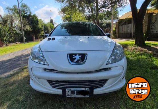 Autos - Peugeot 207 Allure 2013 Nafta 150700Km - En Venta