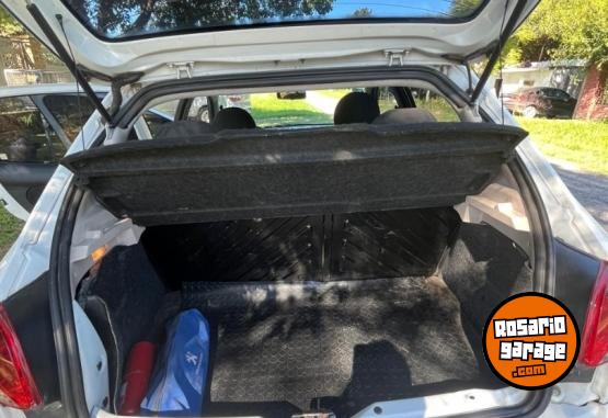 Autos - Peugeot 207 Allure 2013 Nafta 150700Km - En Venta