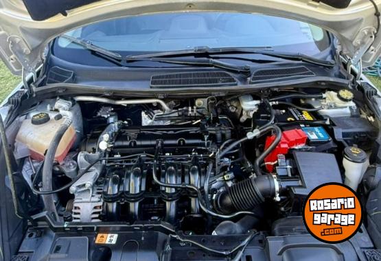 Autos - Ford FIESTA TITANIUM 2017 Nafta 61318Km - En Venta