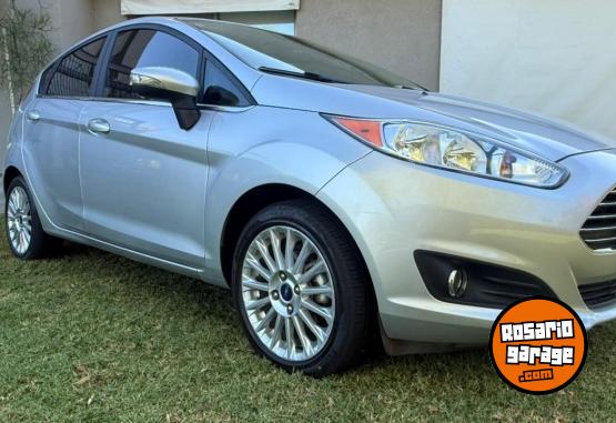 Autos - Ford FIESTA TITANIUM 2017 Nafta 61318Km - En Venta