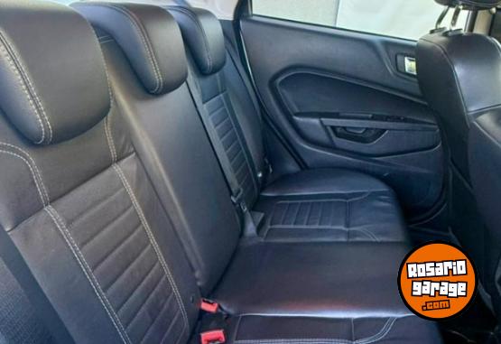 Autos - Ford FIESTA TITANIUM 2017 Nafta 61318Km - En Venta