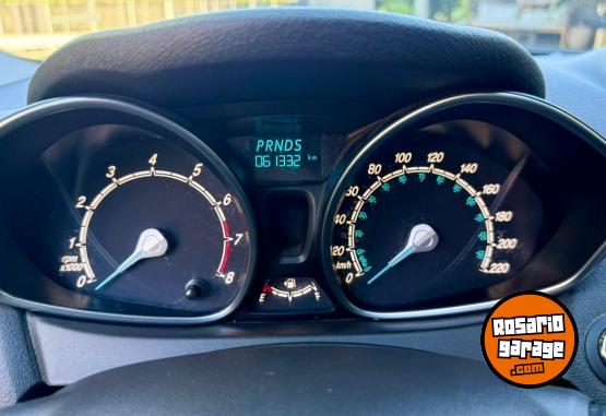 Autos - Ford FIESTA TITANIUM 2017 Nafta 61318Km - En Venta