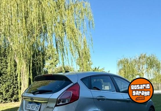 Autos - Ford FIESTA TITANIUM 2017 Nafta 61318Km - En Venta