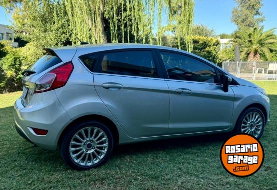 Autos - Ford FIESTA TITANIUM 2017 Nafta 61318Km - En Venta