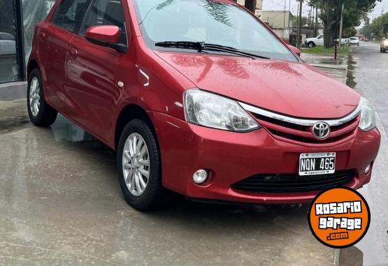 Autos - Toyota ETIOS XLS 2014 Nafta 45000Km - En Venta
