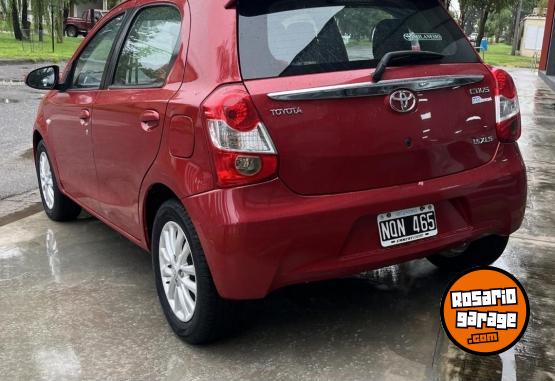 Autos - Toyota ETIOS XLS 2014 Nafta 45000Km - En Venta