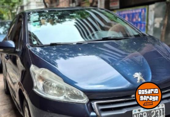 Autos - Peugeot 208 2013 Nafta 150000Km - En Venta