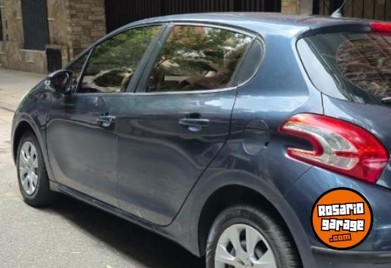 Autos - Peugeot 208 2013 Nafta 150000Km - En Venta