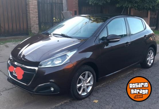 Autos - Peugeot 208 allure 2013 Nafta 127000Km - En Venta