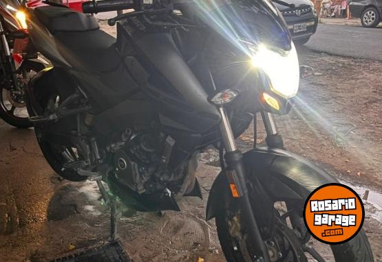 Motos - Bajaj NS200 2022 Nafta 24000Km - En Venta