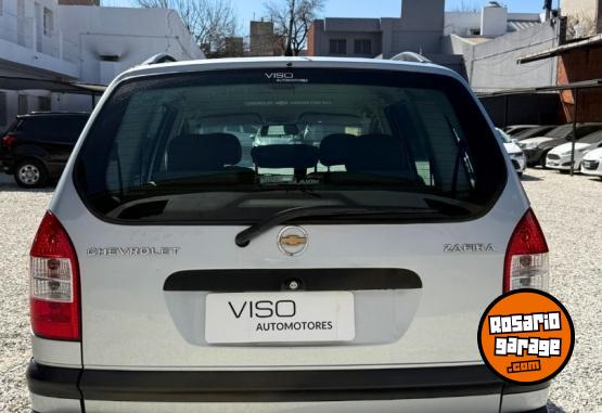 Autos - Chevrolet ZAFIRA GL 2.0 MT 7A 2010 Nafta 190500Km - En Venta