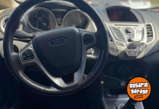 Autos - Ford FIESTA TITANIUM KINETIC 2012 Nafta 221500Km - En Venta