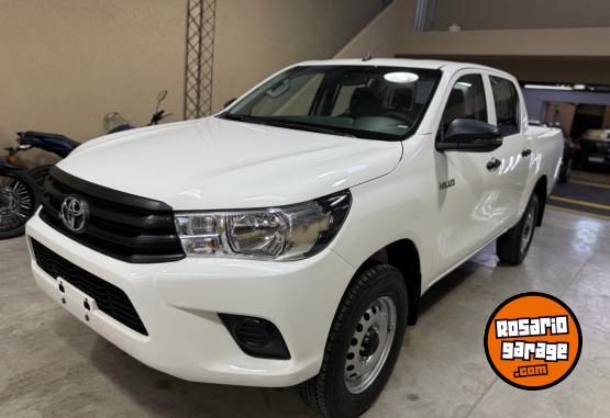 Camionetas - Toyota HILUX DX 2026 Diesel 1Km - En Venta