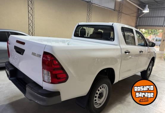 Camionetas - Toyota HILUX DX 2026 Diesel 1Km - En Venta