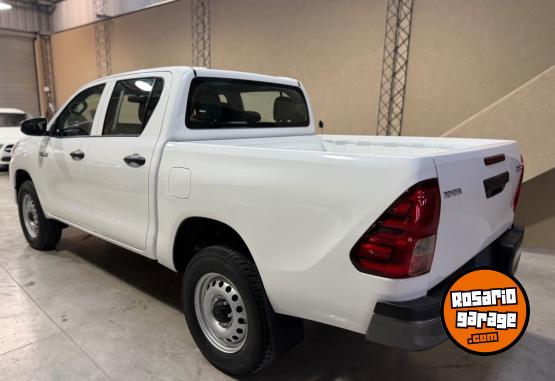 Camionetas - Toyota HILUX DX 2026 Diesel 1Km - En Venta