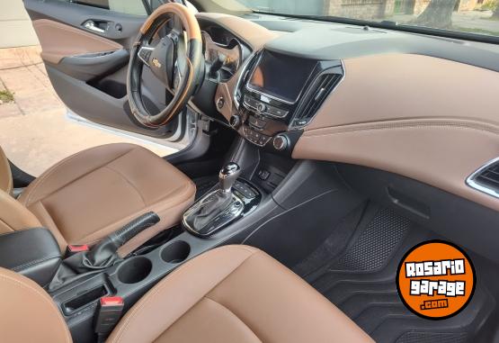 Autos - Chevrolet Cruze Premier 2024 Nafta 114000Km - En Venta