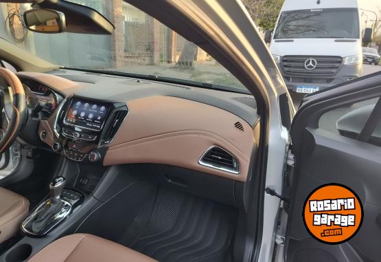 Autos - Chevrolet Cruze Premier 2024 Nafta 114000Km - En Venta