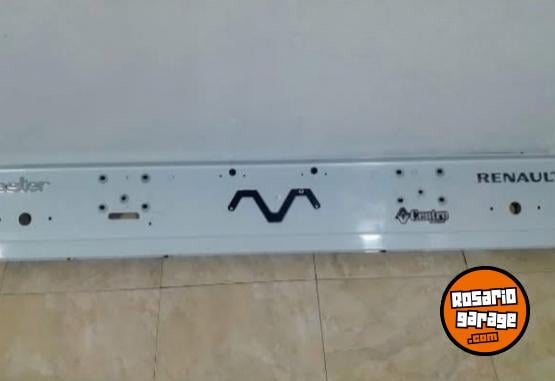 Accesorios para Autos - Paragolpe trasero de renault master c/c III 2013 - En Venta