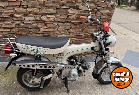 Motos - Zanella HOT 2012 Nafta 8500Km - En Venta