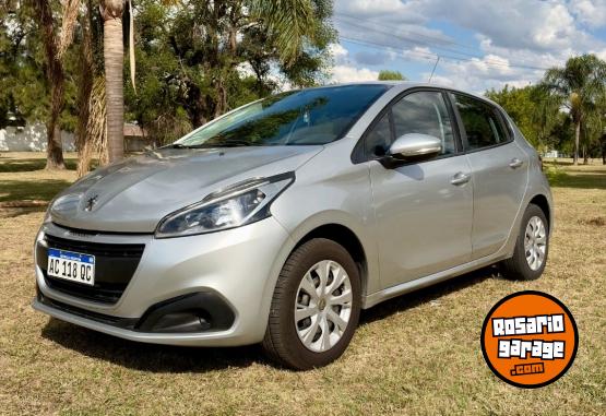 Autos - Peugeot 208 Active 1.6 2017 Nafta 67000Km - En Venta