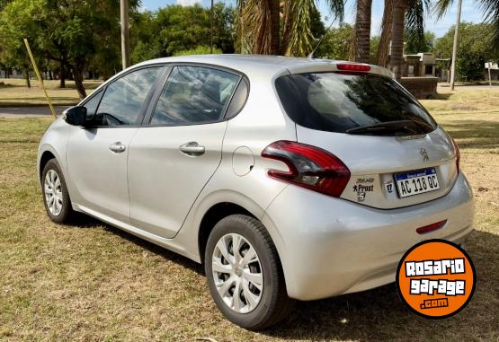 Autos - Peugeot 208 Active 1.6 2017 Nafta 67000Km - En Venta