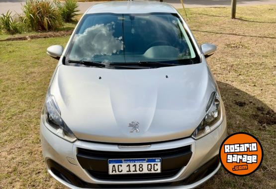 Autos - Peugeot 208 Active 1.6 2017 Nafta 67000Km - En Venta