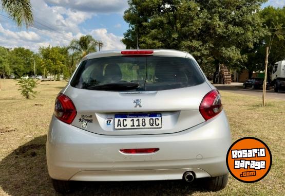 Autos - Peugeot 208 Active 1.6 2017 Nafta 67000Km - En Venta