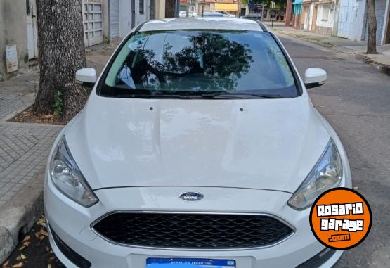 Autos - Ford Focus 2019 Nafta 92000Km - En Venta