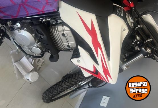 Motos - Honda Xr tornado 2021 Nafta 120Km - En Venta