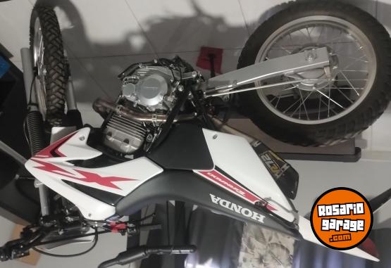 Motos - Honda Xr tornado 2021 Nafta 120Km - En Venta